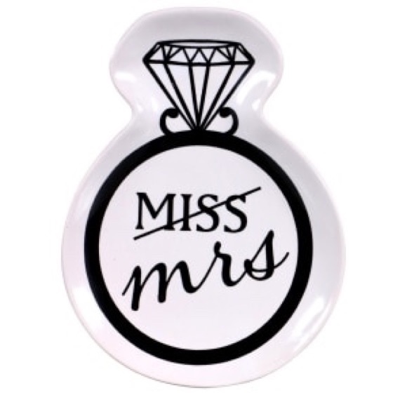 Other - “MRS” RING SHAPED TRINKET TRAY NWT
